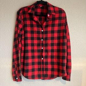 Buffalo print light weight flannel-Red and Black Plaid Button-Up Shirt